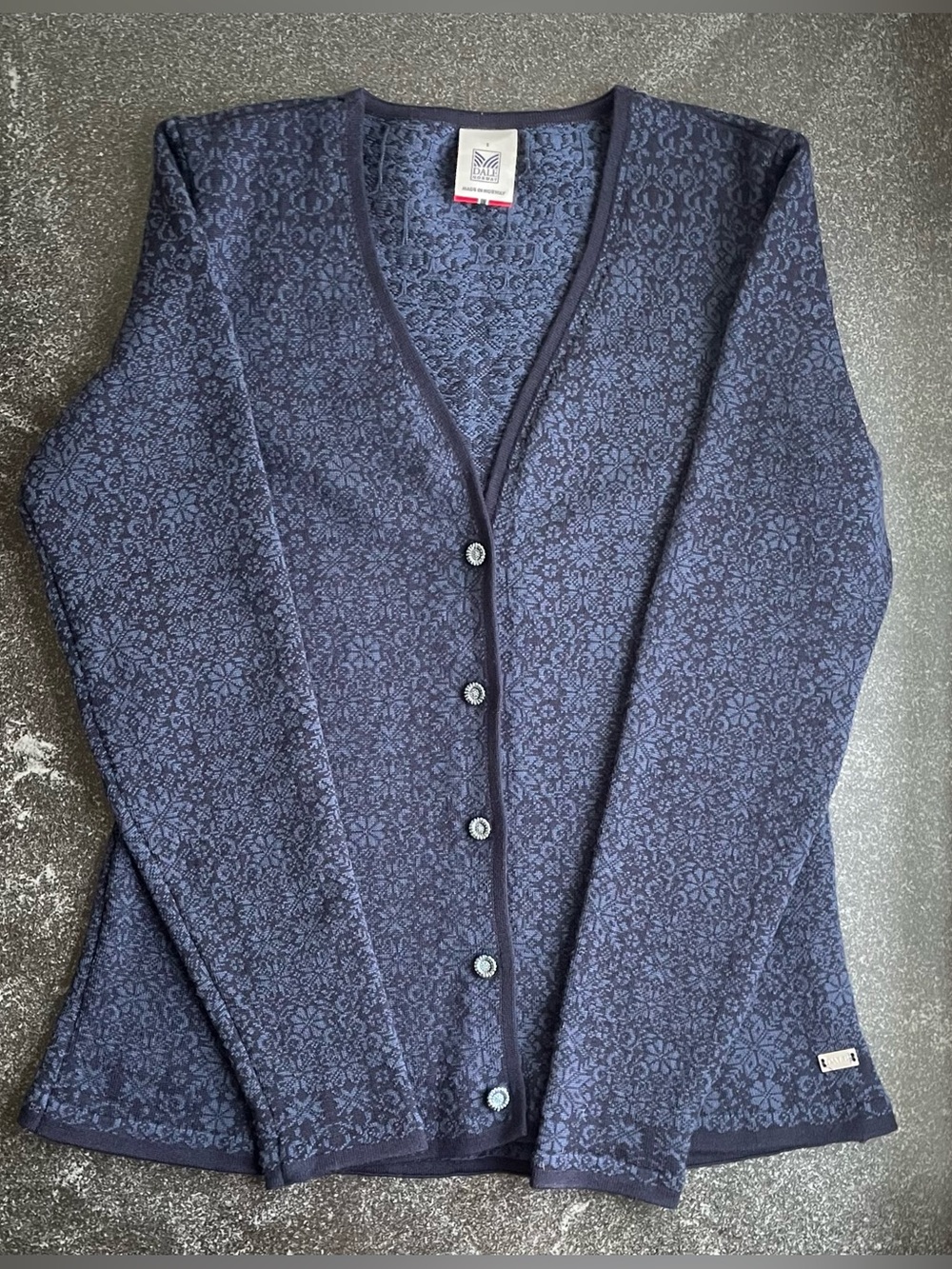 EUC Dale of Norway Size Small (S) Navy Blue Floral V-Neck Button Cardigan